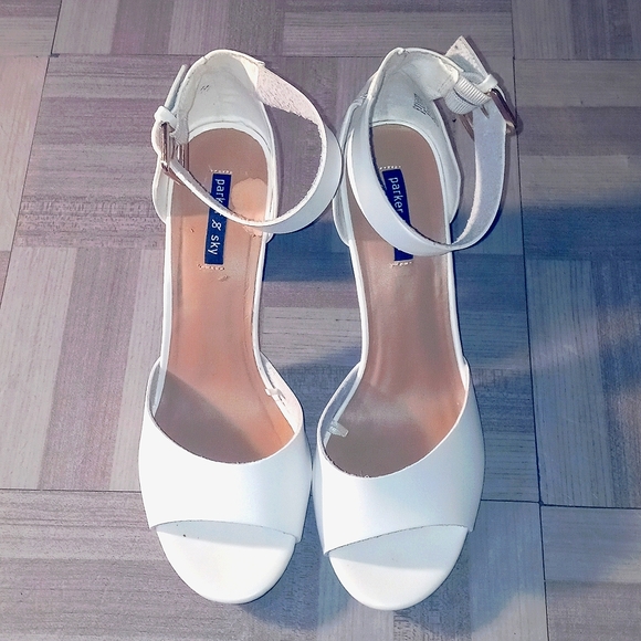 Parker & Sky Shoes - Parker & Sky White Heels Size 9